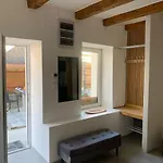 Loft Piheno Es Wellness Haz 度假居 *
