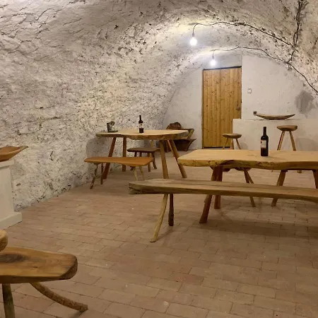 Loft Pihenő és Wellness Ház Hébergement de vacances *