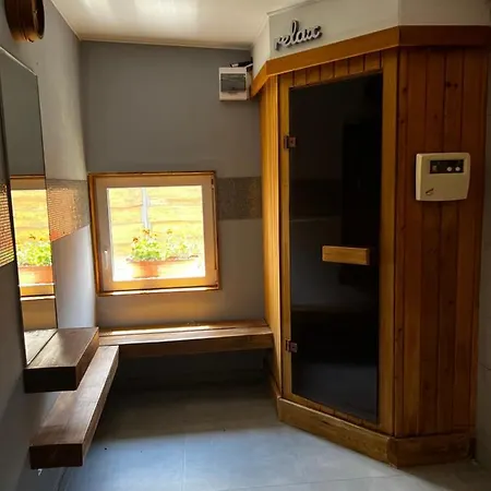 Loft Piheno Es Wellness Haz * 블로톤퓌레드