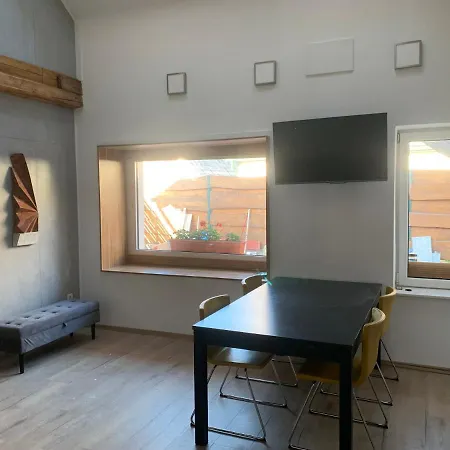 Hébergement de vacances Loft Pihenő és Wellness Ház