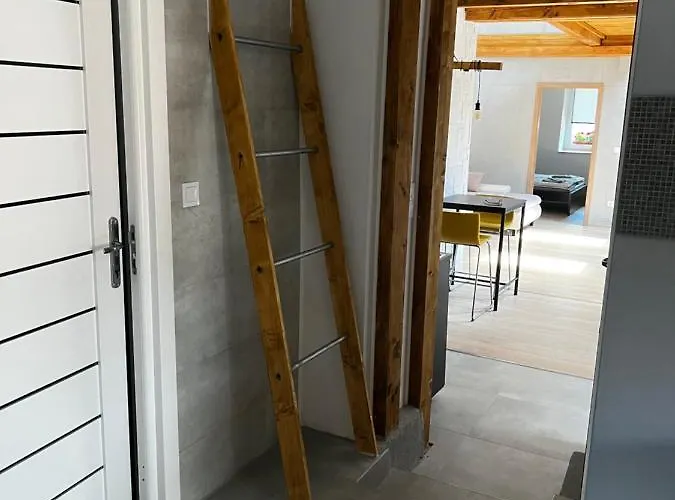 펜션 Loft Piheno Es Wellness Haz 블로톤퓌레드