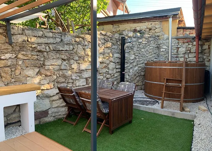 Loft Pihenő és Wellness Ház Сasa de vacaciones *